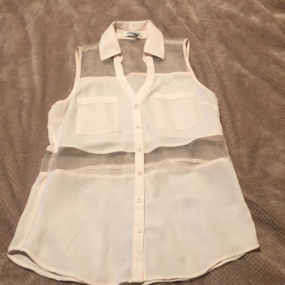 Express see through sleeveless blouse this blouse is 🔥.